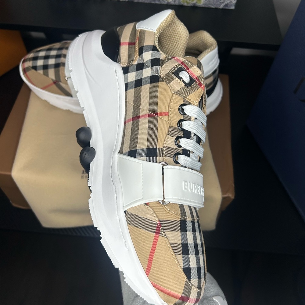 Burberry Checkered Sneakers - White and Tan - Picture 3 of 8